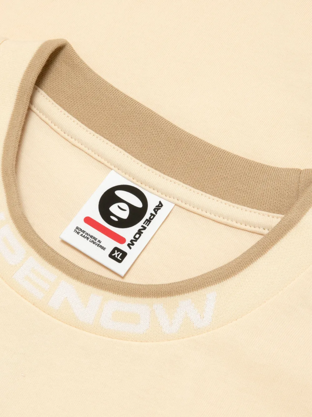 AAPE BY *A BATHING APE T-shirt met rubberen logodetail Beige