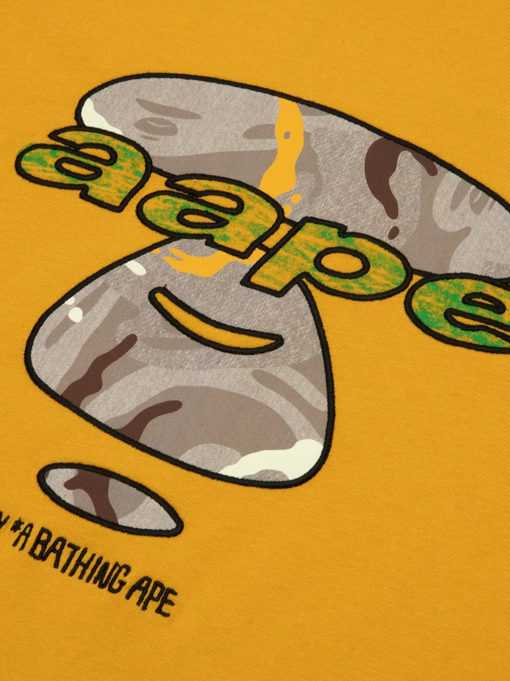 AAPE BY *A BATHING APE Katoenen T-shirt met borduurwerk Geel