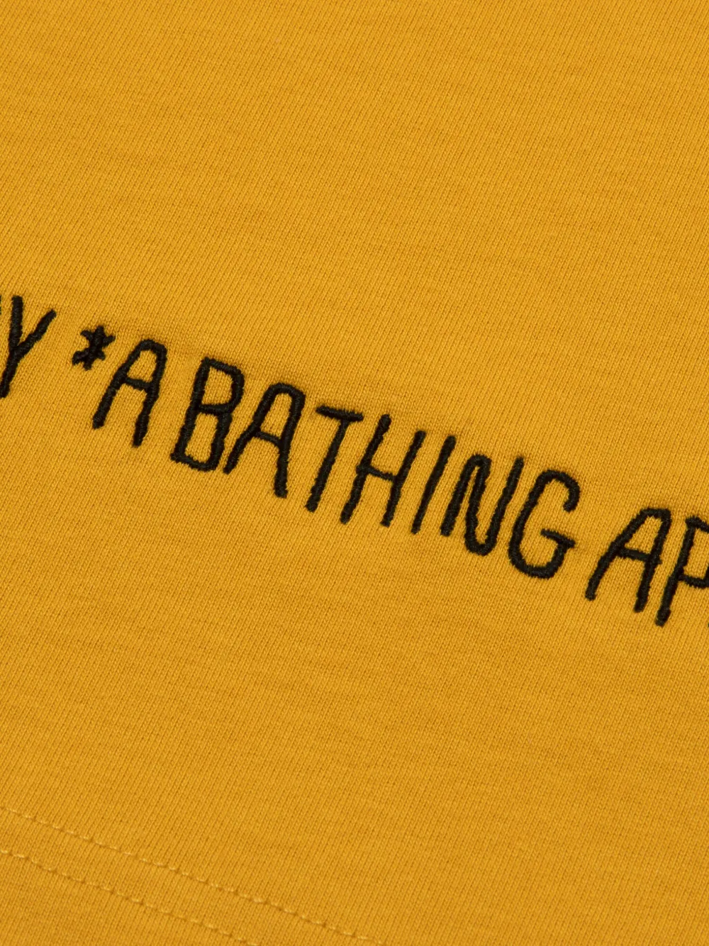 AAPE BY *A BATHING APE Katoenen T-shirt met borduurwerk Geel