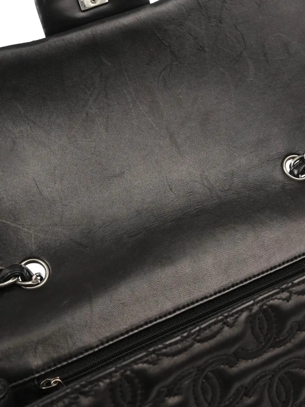 Chanel Pre-owned 2014 Cc-quilted Shoulder Bag in Black, view 5