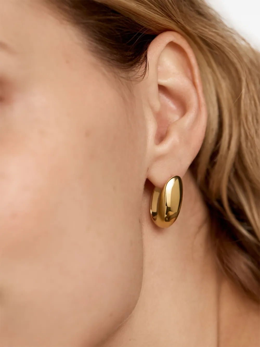 Monica Vinader Nura large hoop earrings | Image 2