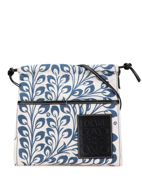 Loewe Pre-Owned bolsa crossbody Anagram Canvas Drawstring 2019