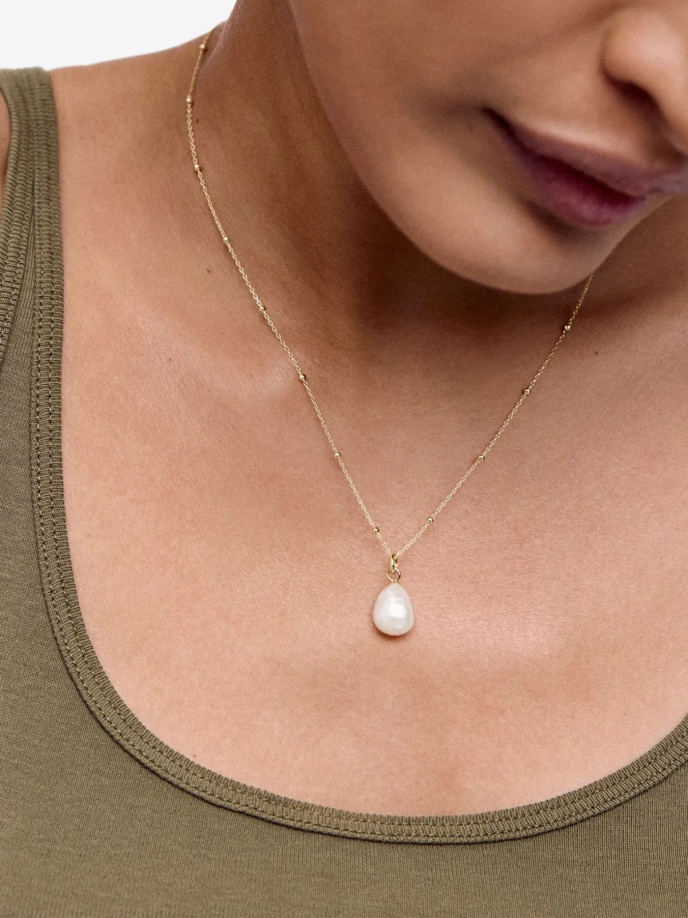 Monica Vinader 14K yellow gold baroque pearl pendant | Fine Jewelry | Image 2