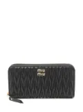 Miu Miu Pre-Owned 2020s matelassé long wallet - Black