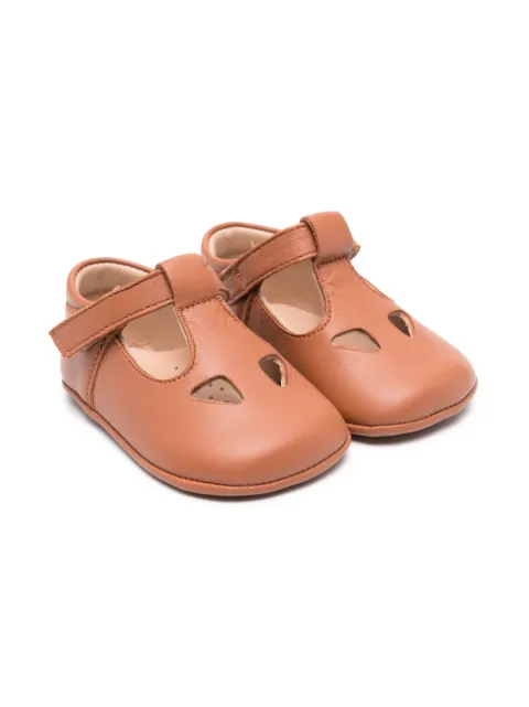Eli1957   zapatos primeros pasos con perforaciones