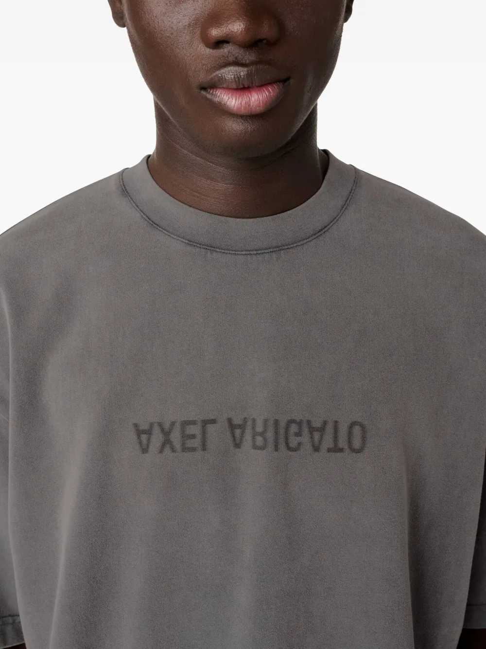 Axel Arigato Distort T-shirt Grijs