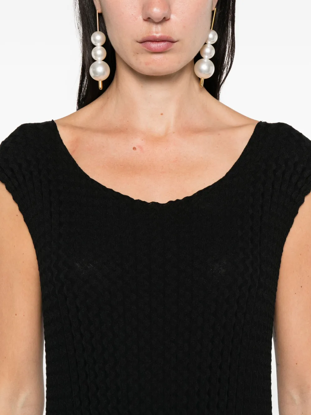 Issey Miyake ribbed sleeveless midi dress Zwart