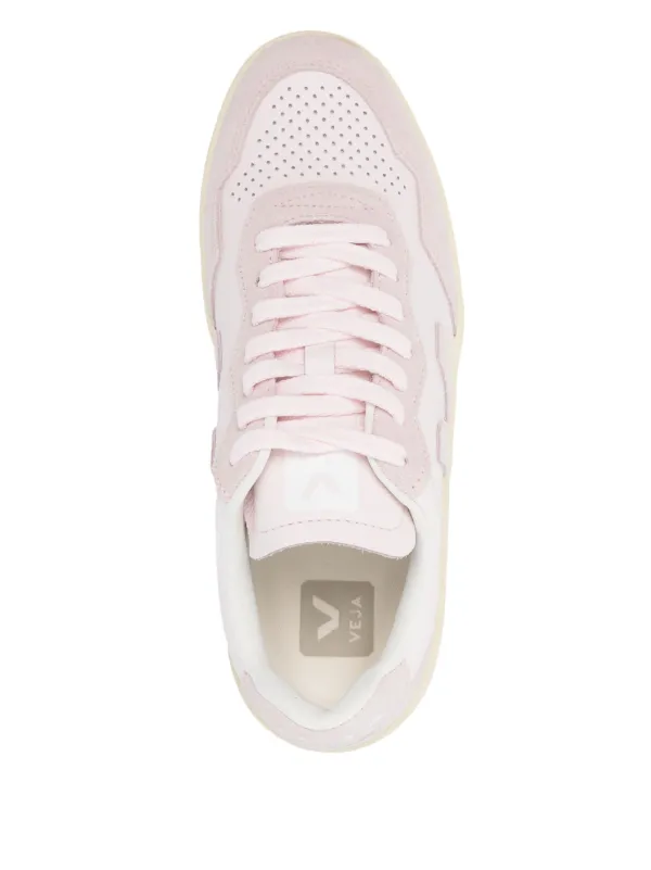 【送料&関税込】Veja v90 Pink Sneaker With Side Logo And Per V-90 LEATHER LASSI PETALE | VEJA