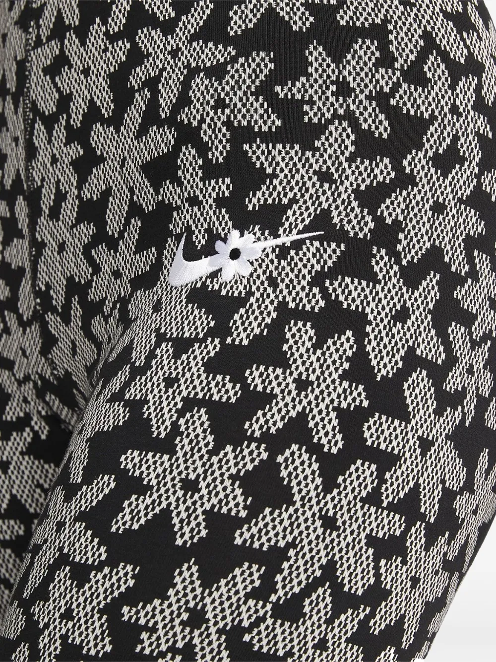 Nike Sportswear "Black White" legging Zwart