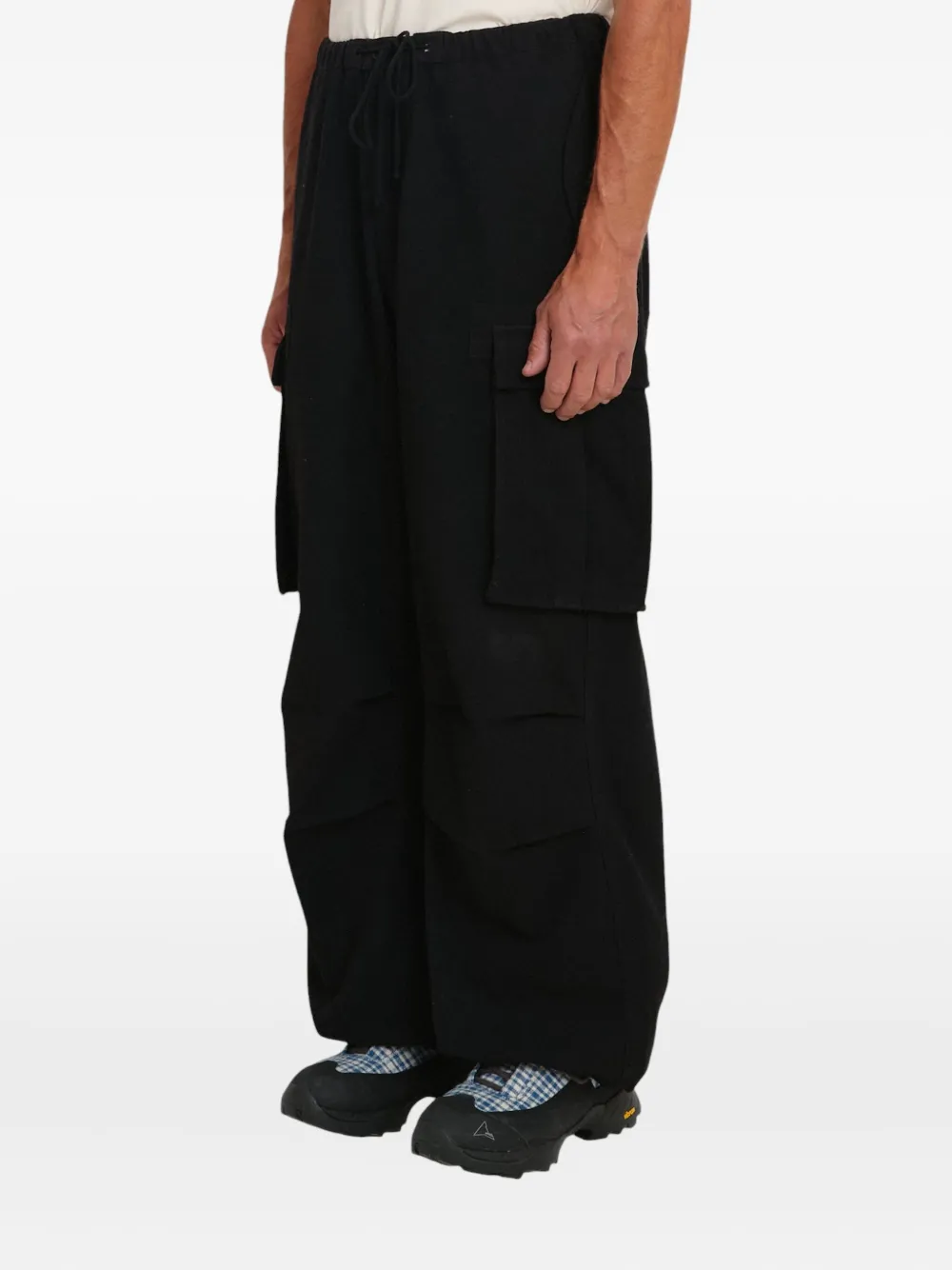 STORY mfg. organic-cotton cargo shorts - Zwart