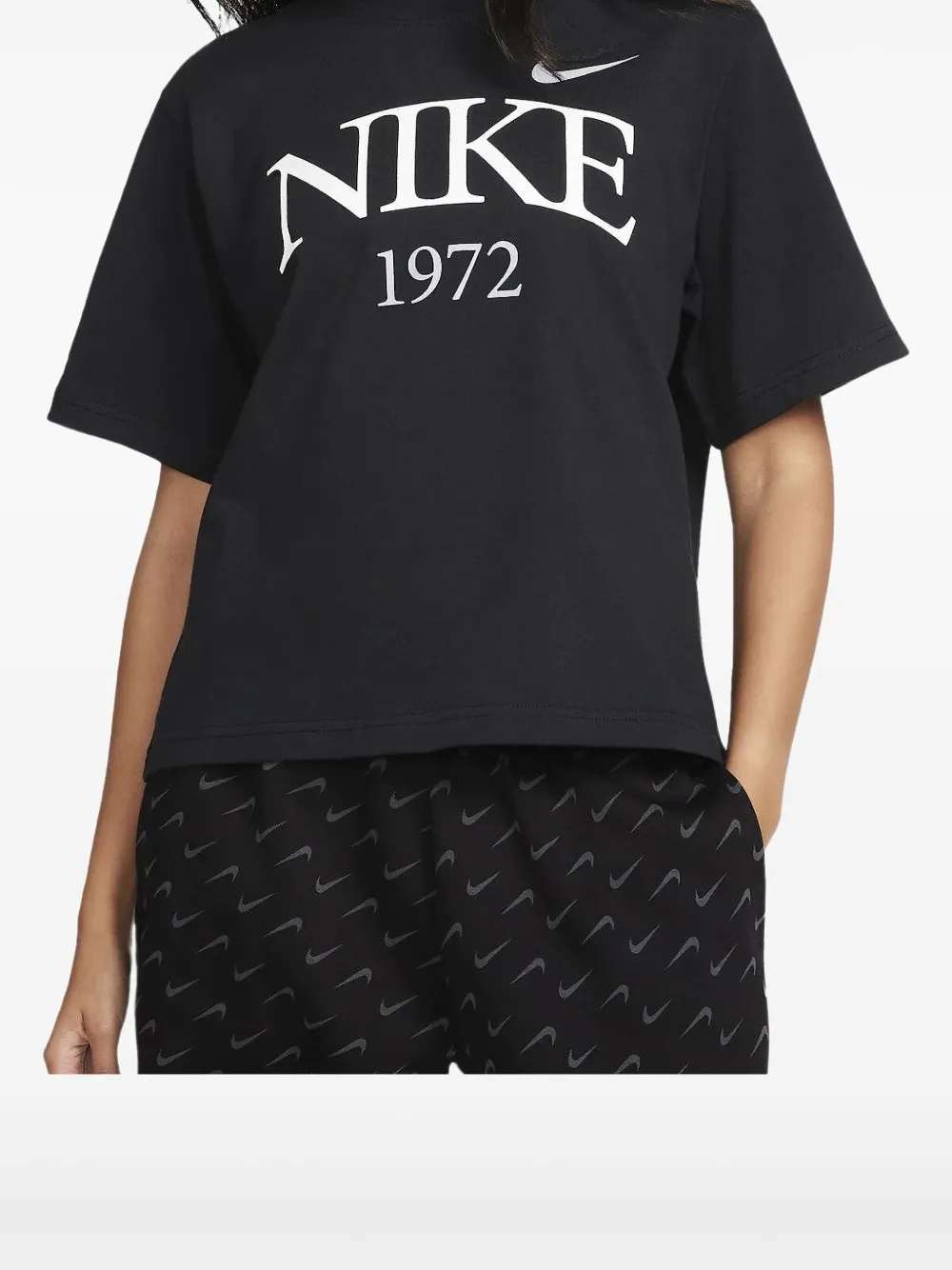 Nike Women's Sportswear Short-sleeve Classic Logo T-shirt In Black