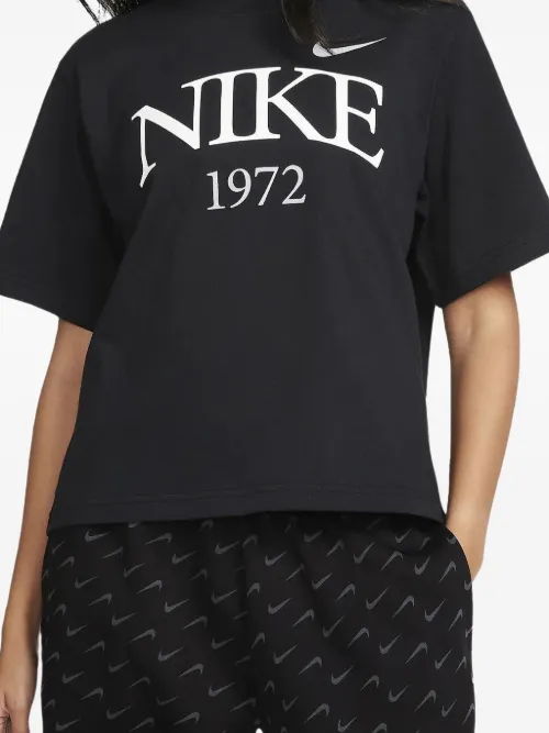 T-shirt Sportswear Classic 'Black' - Nike - Modalova