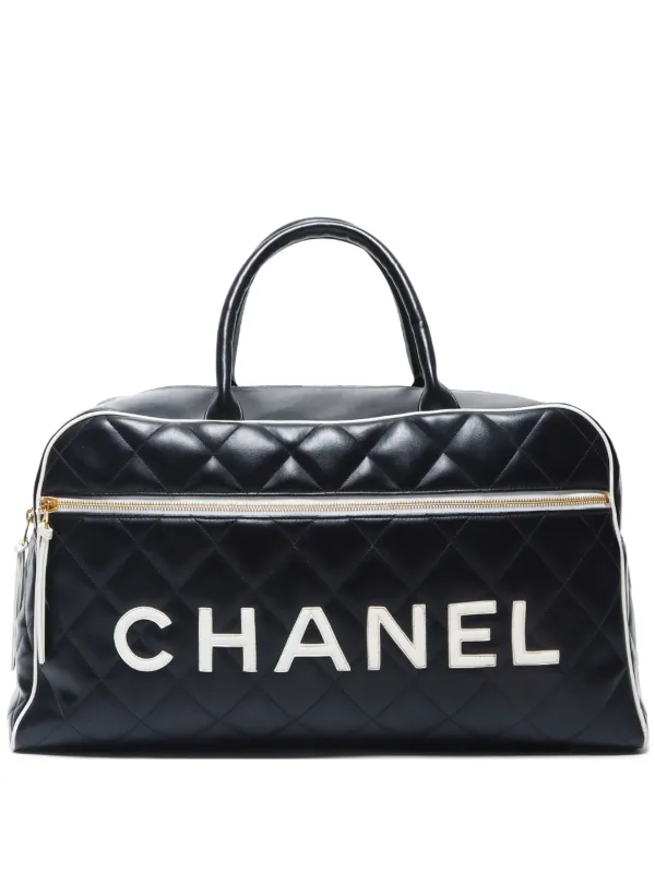 Chanel Pre-owned 1994-1996 Diamond-quilted Handbag in Black