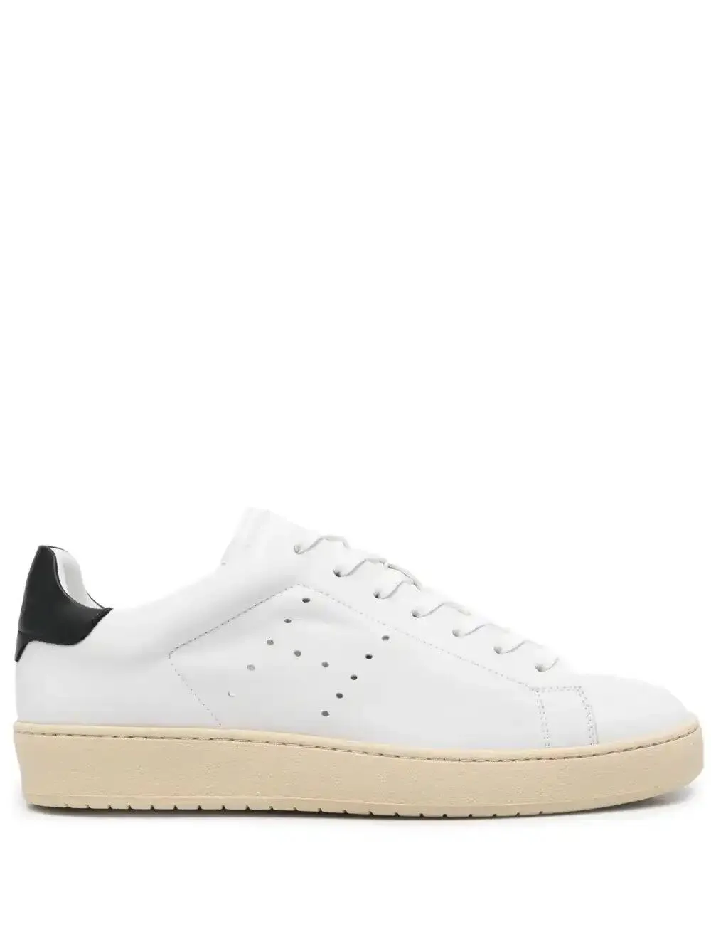 H672 sneakers