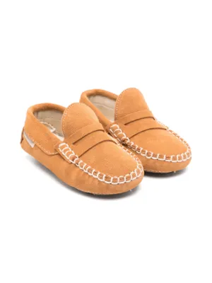 UGG Kids Dakota スエード モカシン | ブラウン | FARFETCH JP