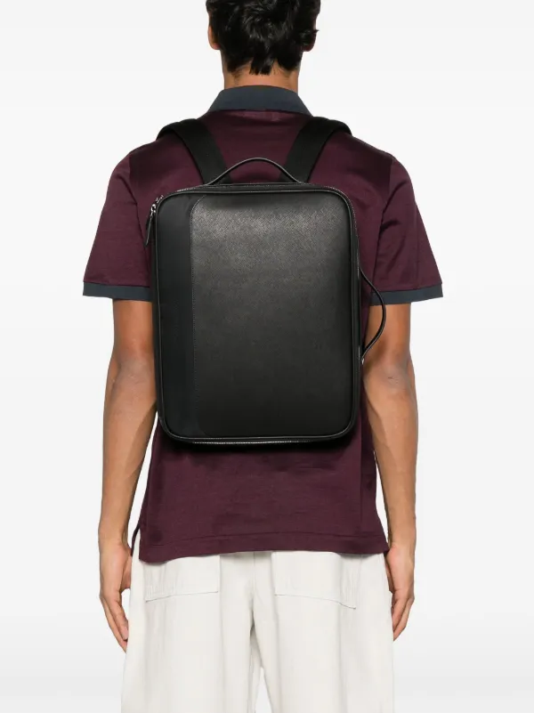 Emporio Armani ロゴエンボス PCバッグ | ブラック | FARFETCH JP