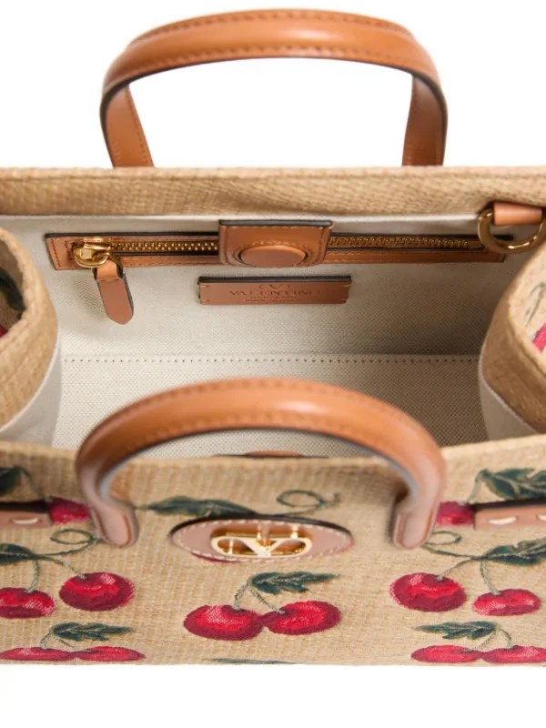 VALENTINO(ヴァレンティノ)Antibes Small tote(SALE!国内発送） Valentino Garavani Antibes Small Leather Tote Bag | Neiman