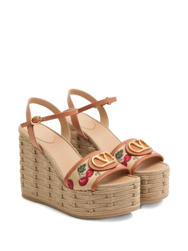 Vロゴシグネチャー チェリフィック サンダル Vlogo Signature Cherryfic Slide Sandal 60mm for Woman in