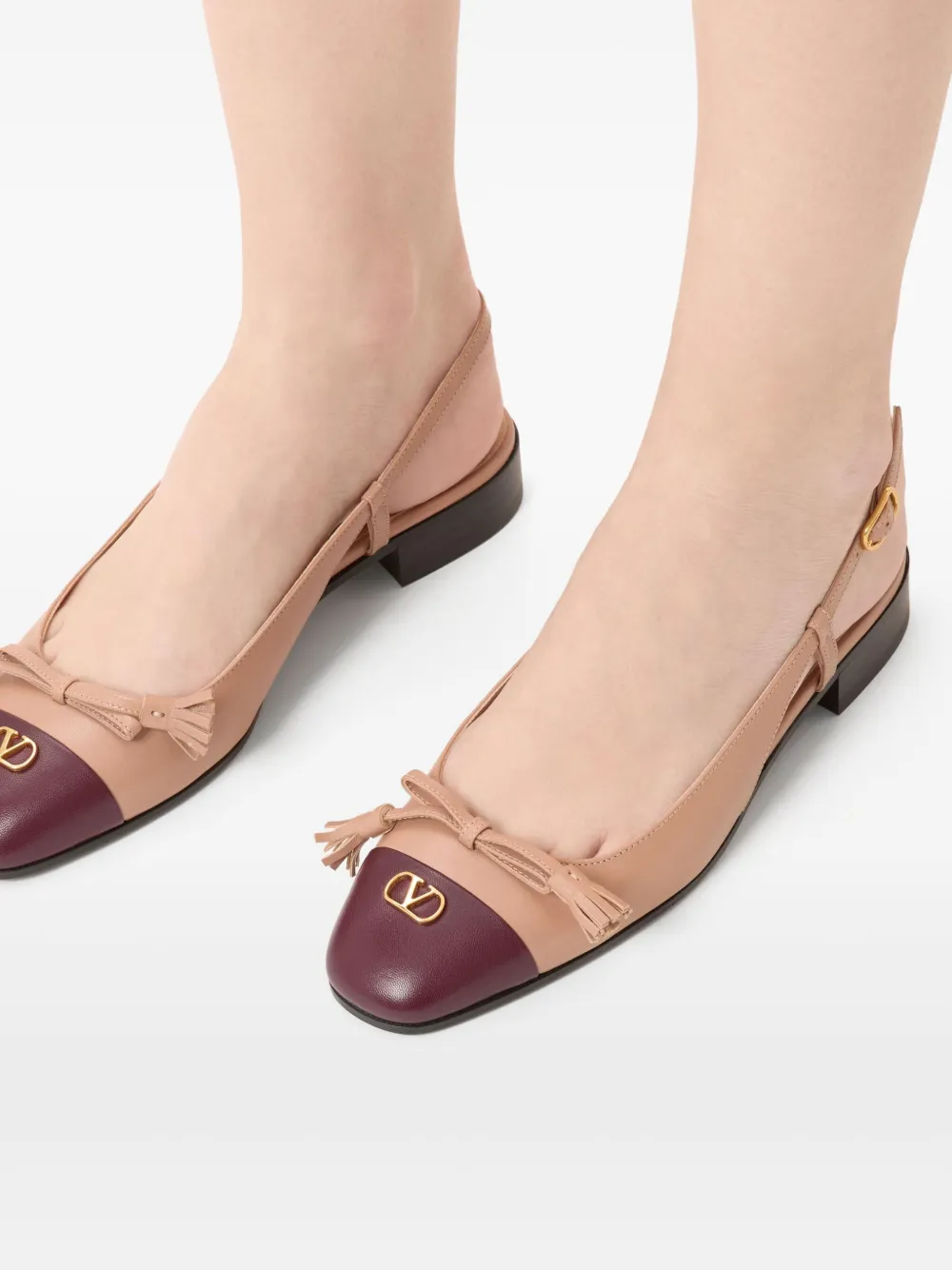 【可愛い♪】VALENTINO Garavani Valet Du Roi Flat Slingbacks Valet Du Roi leather slingback flats in black - Valentino