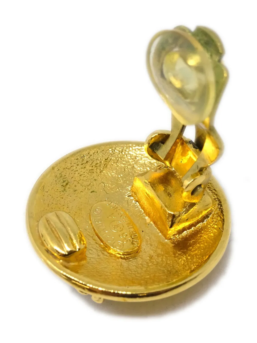 Pre-owned Chanel 1996 Cc Clip-on Earrings In Gold