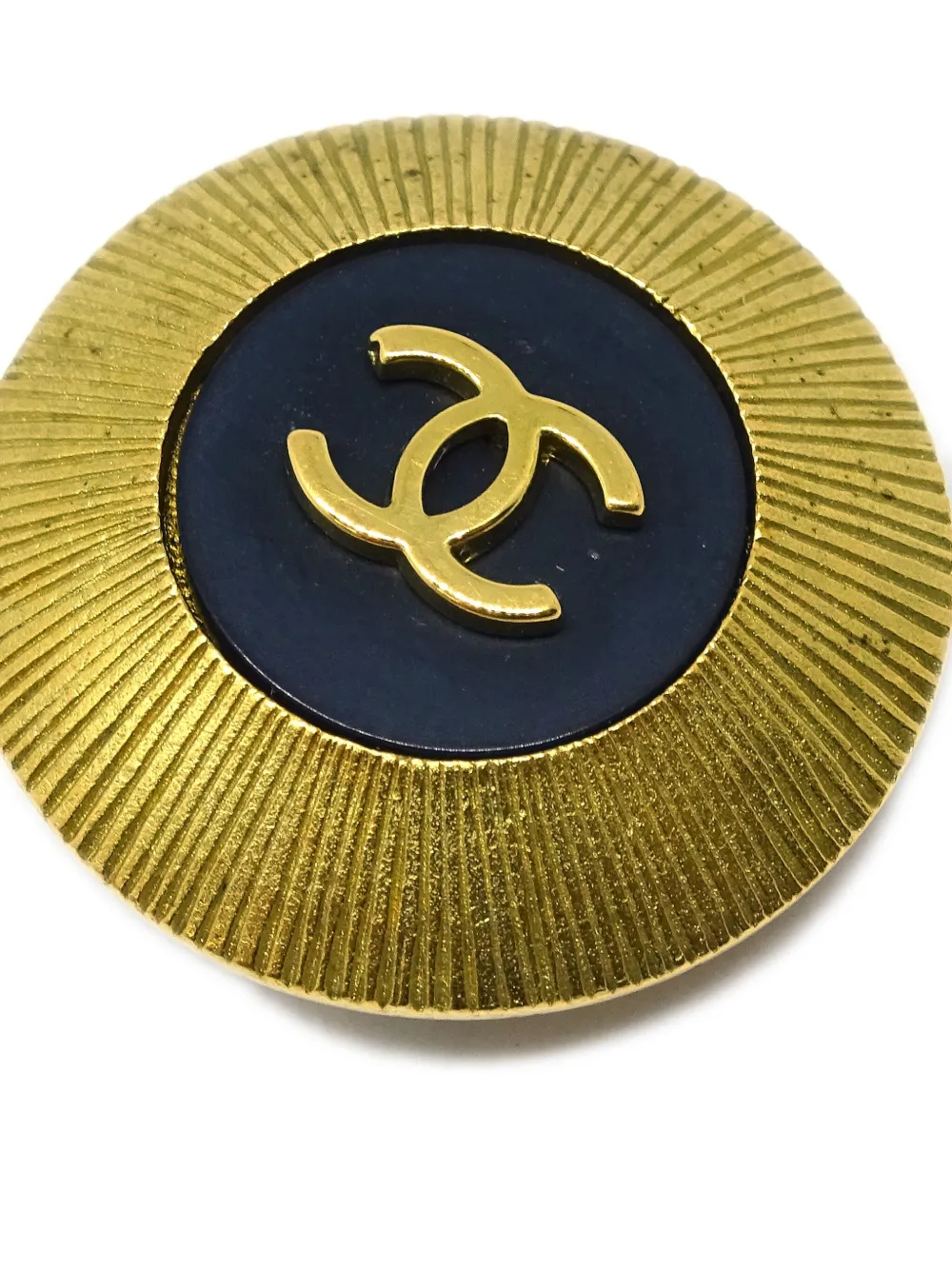 Pre-owned Chanel 1995 Cc Earrings In Gold
