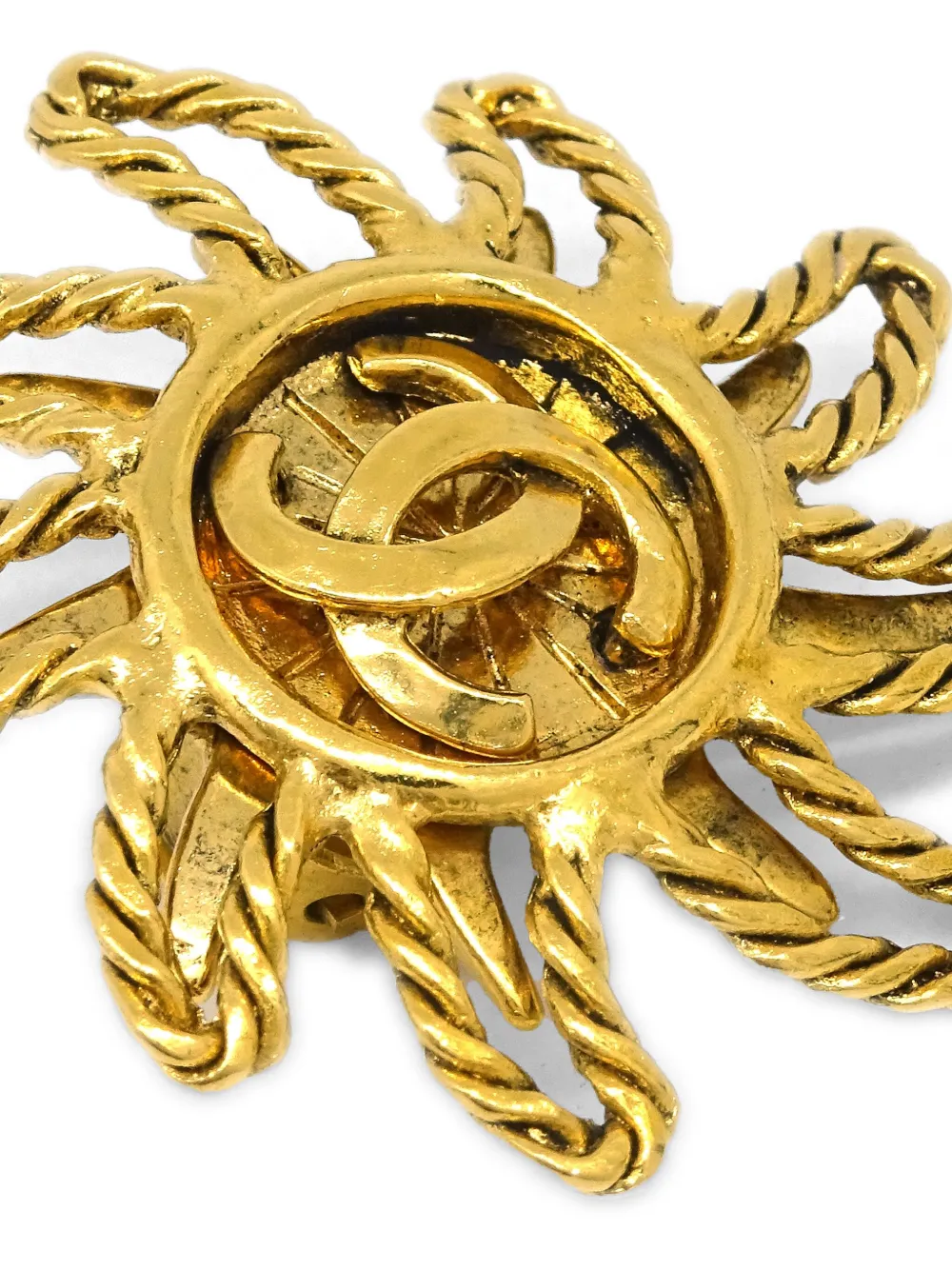 Pre-owned Chanel 1994 Sun Earrings In Gold