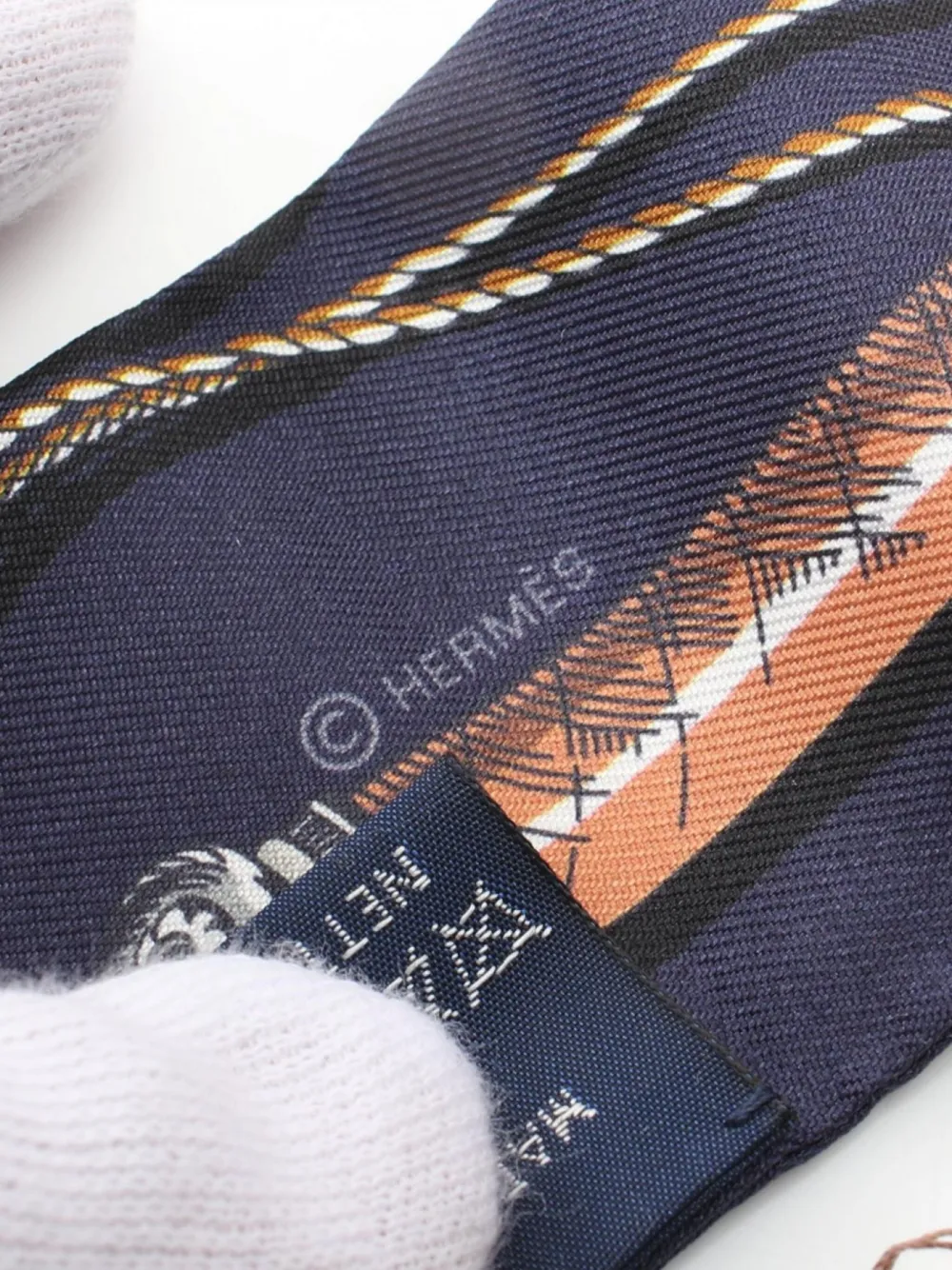 Hermès Pre-Owned 2020s Cavalcades Twilly scarf - Blauw