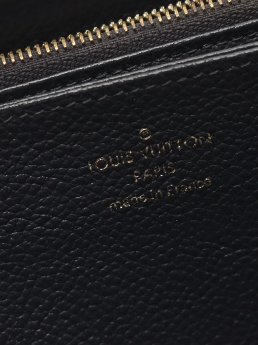 Pre-owned Louis Vuitton 2019 Zippy Wallet In Blue