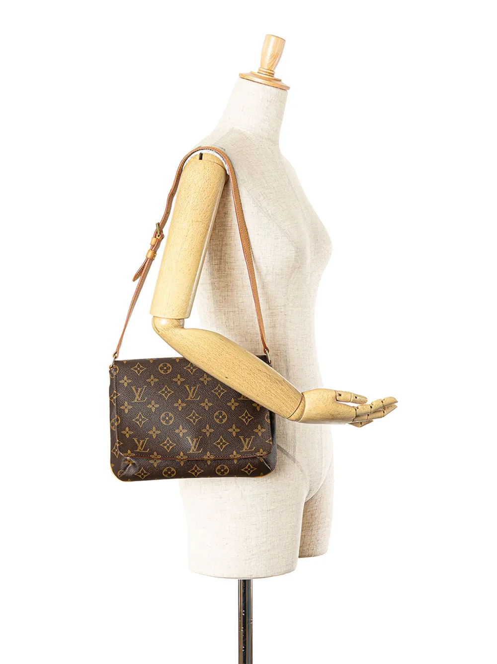 Louis Vuitton Pre-Owned 2001 Monogram Musette Tango Short Strap shoulder bag - Bruin