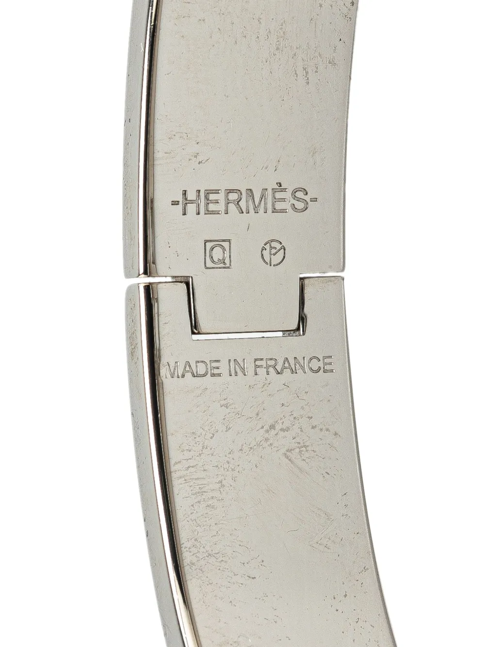 Pre-owned Hermes 2013 Narrow Enamel Clic H Bracelet Pm Costume Bracelet In Silver