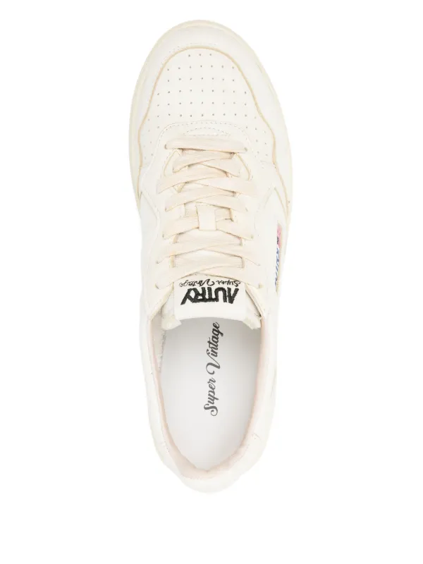 【関税&送料込】Autry Super Vintage Sneaker AUTRY Super Vintage distressed leather sneakers | NET-A-PORTER