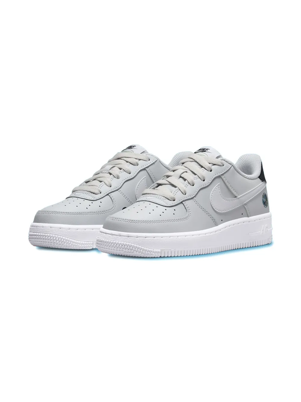 Nike Kids Air Force 1 Low LV8 "Have a Nike Day Earth" sneakers Grey