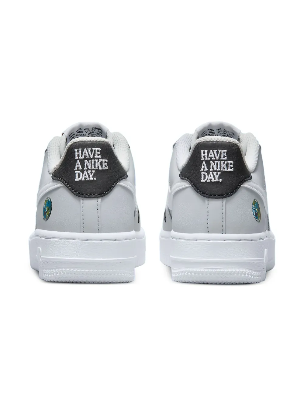 Nike Kids Air Force 1 Low LV8 "Have a Nike Day Earth" sneakers Grijs