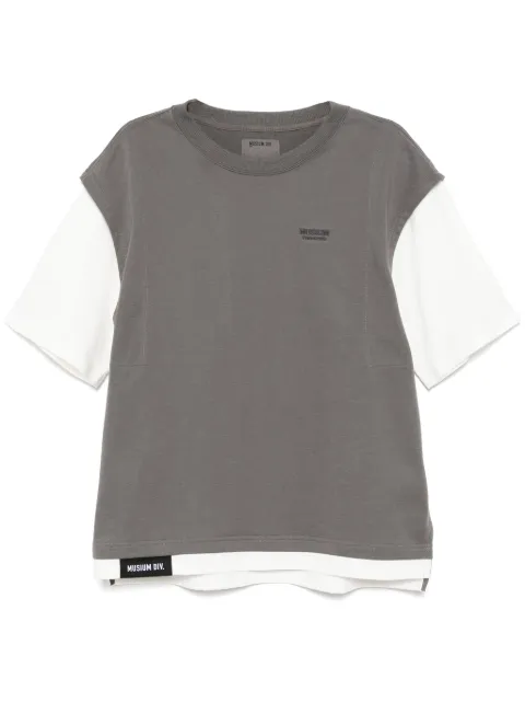 Musium Div. logo-embroidered T-shirt