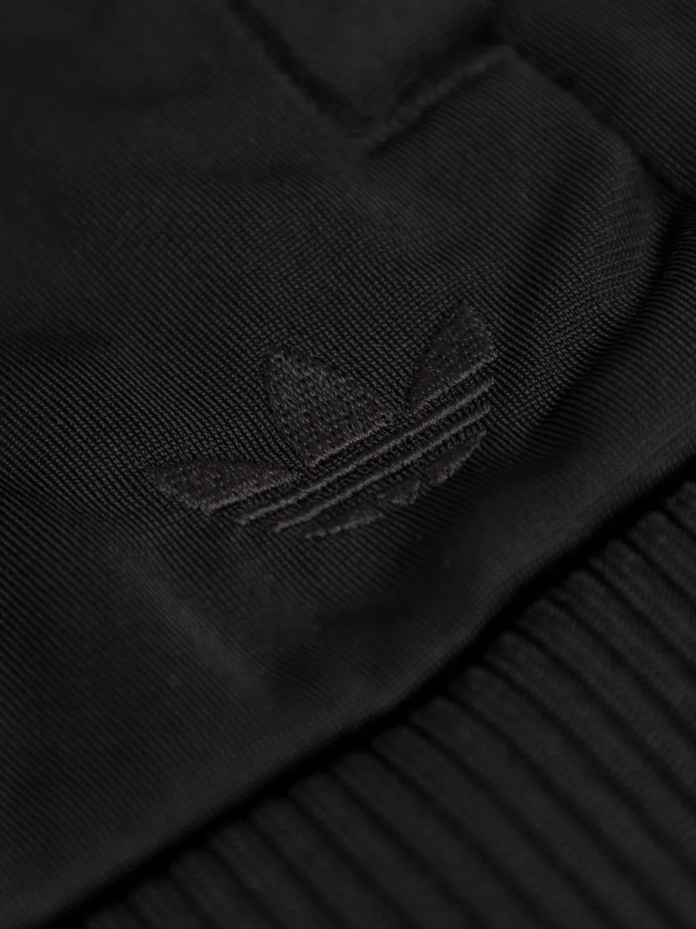 adidas Kids x Smiley World trainingspak Zwart