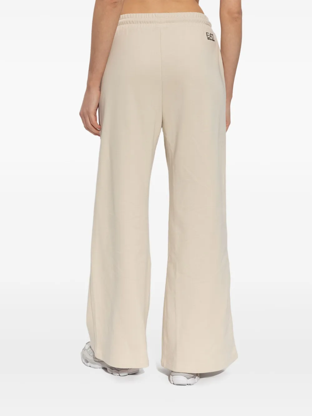 Ea7 Emporio Armani Joggingbroek met logo-reliëf Beige