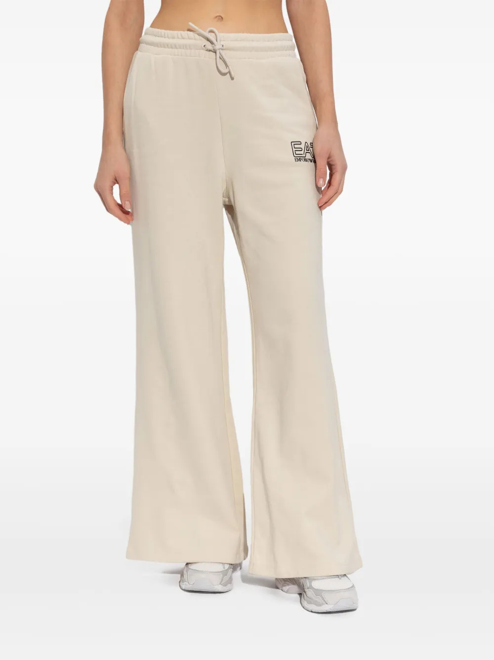 Ea7 Emporio Armani Joggingbroek met logo-reliëf Beige