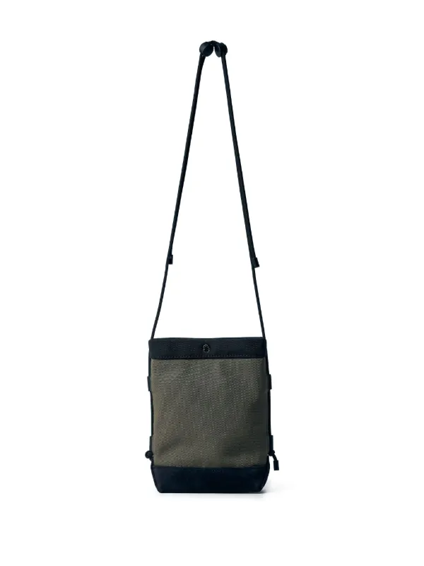 MONCLER ブラック サコッシュ・携帯入れ Moncler Crossbody Phone Pouch | Neutrals | FARFETCH