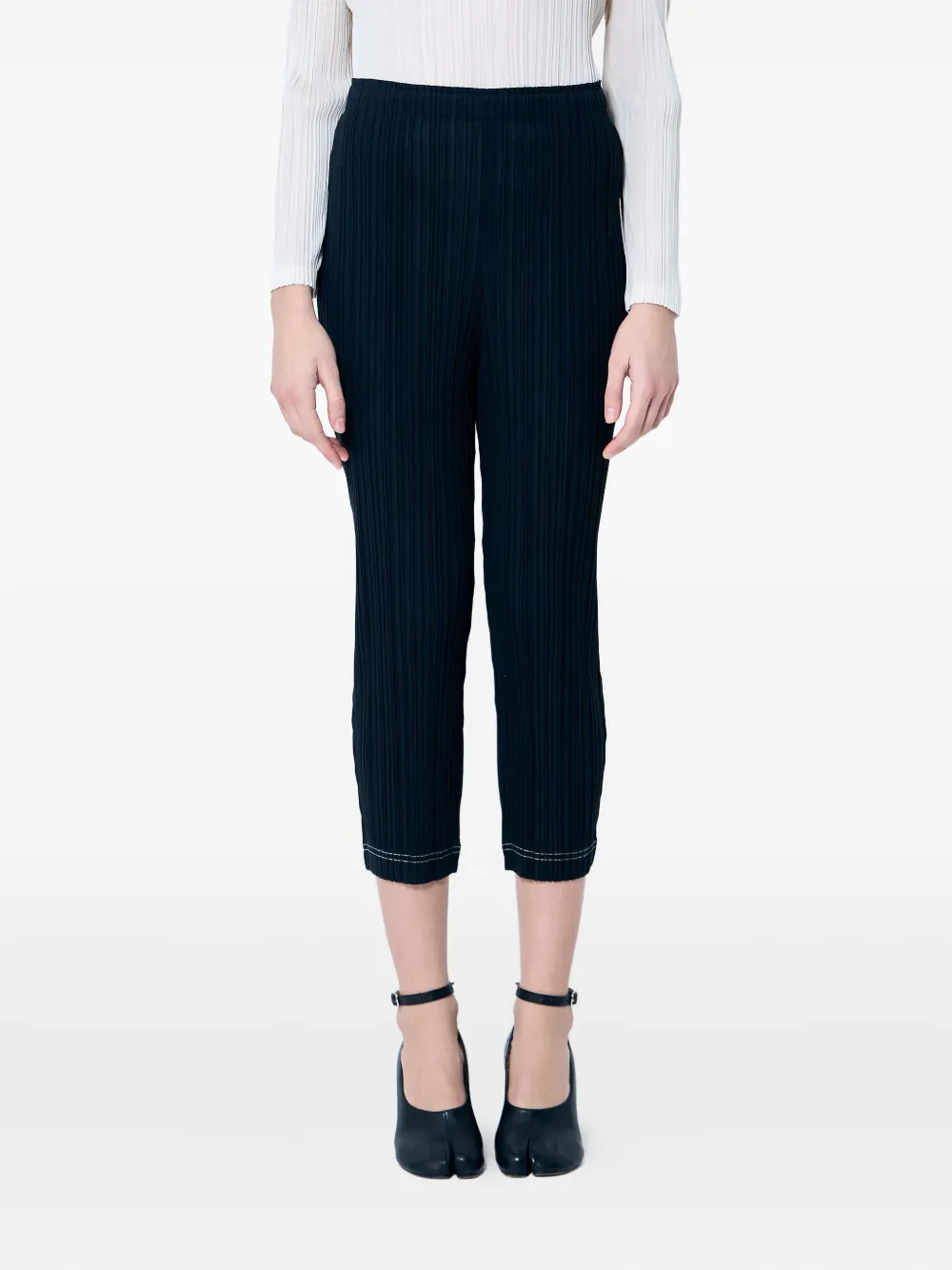 Pleats Please Issey Miyake pleated cropped trousers Zwart