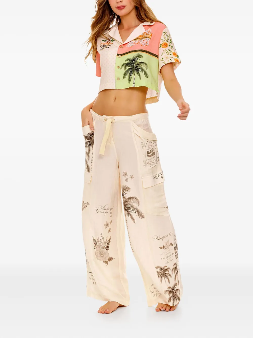 Agua Bendita Cropped blouse met bloemenprint Beige