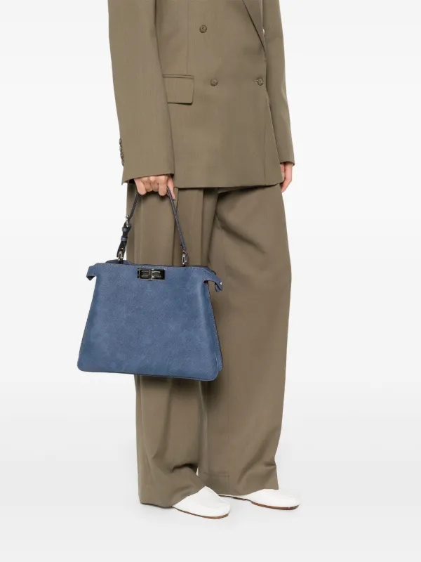 FENDI ピーカブー レザーハンドバッグ M | ブルー | FARFETCH JP