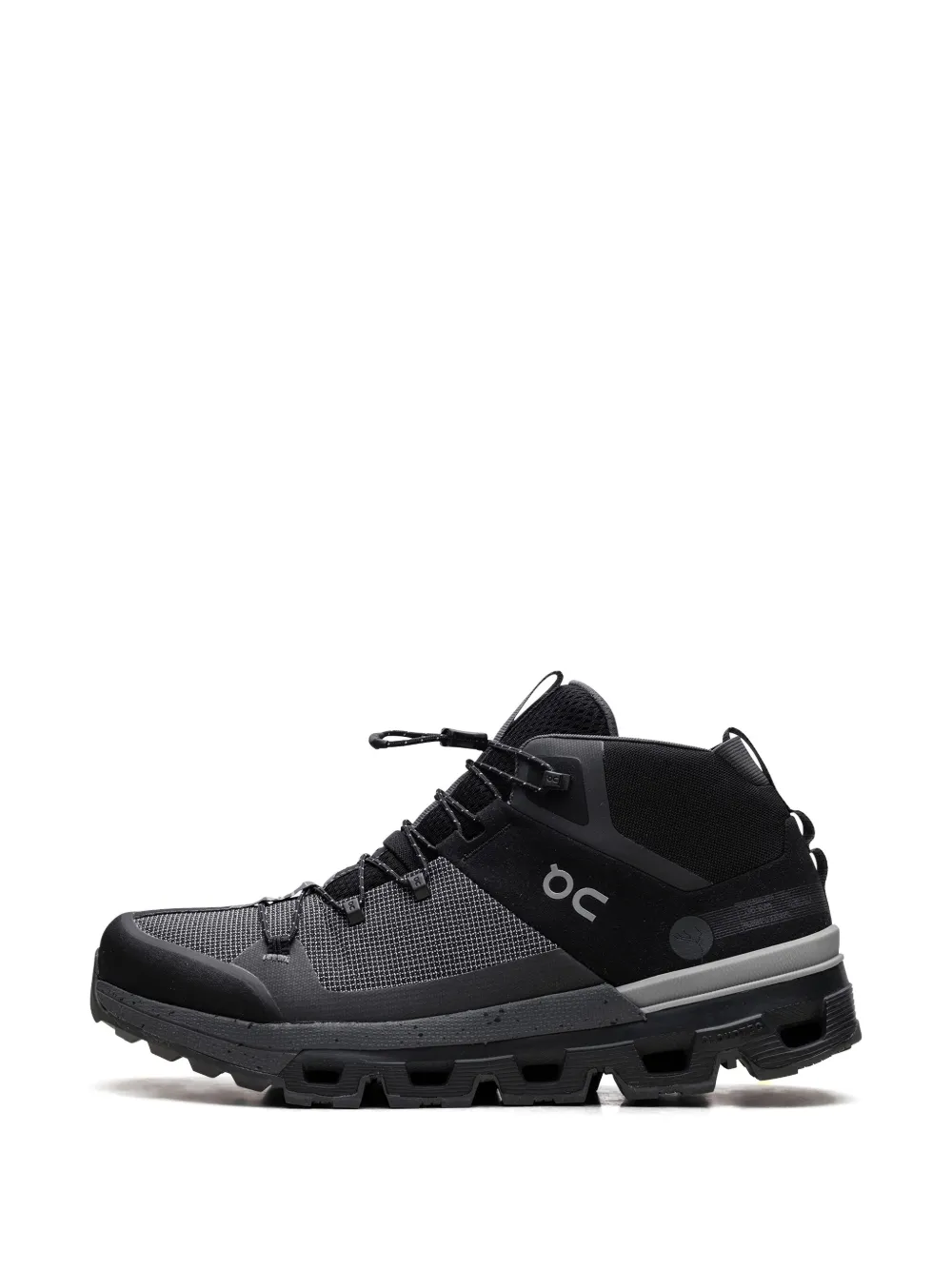 On Running Cloudtrax "Black" sneakers