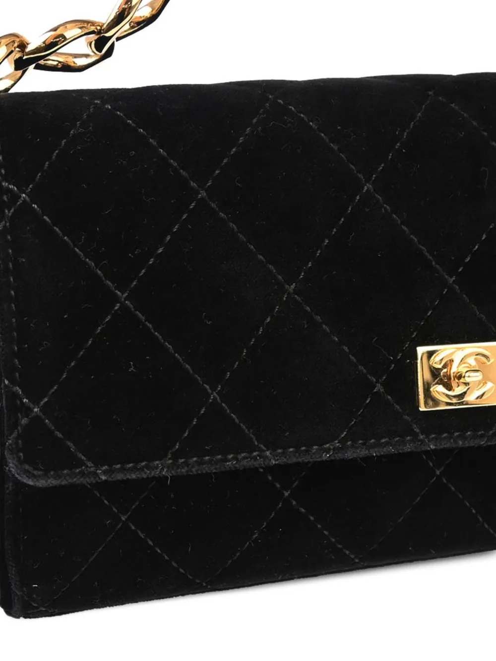Pre-owned Chanel 2002 Chain-strap Handbag In Black