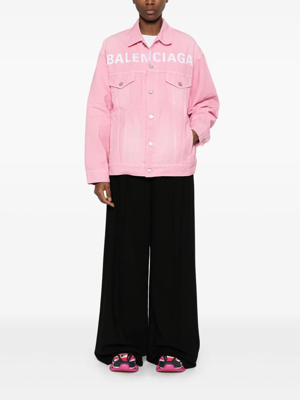 Balenciaga Denim jack met geborduurd logo - Roze