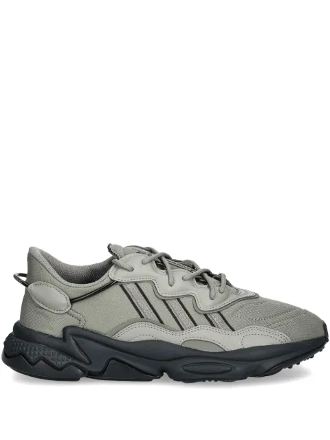 adidas Tênis Ozweego com cadarço