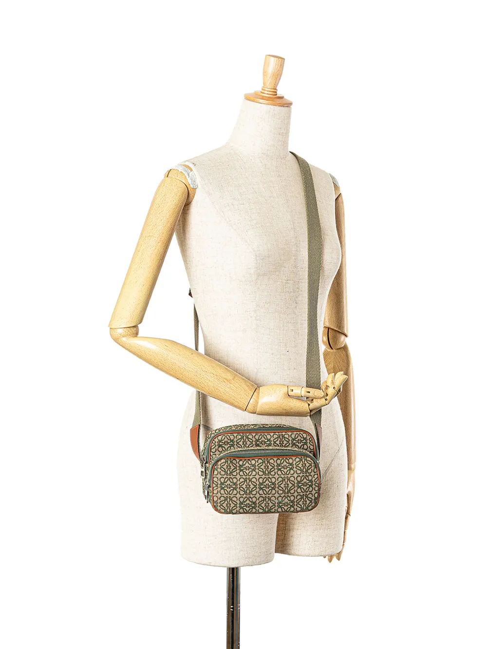 Loewe Pre-Owned 2022 Mini Anagram Canvas Camera Bag crossbodytas - Groen