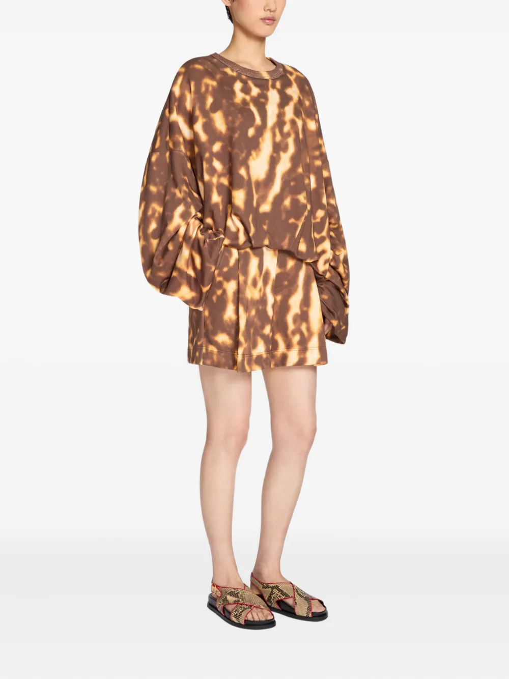 DRIES VAN NOTEN Shorts met tie-dye print Bruin