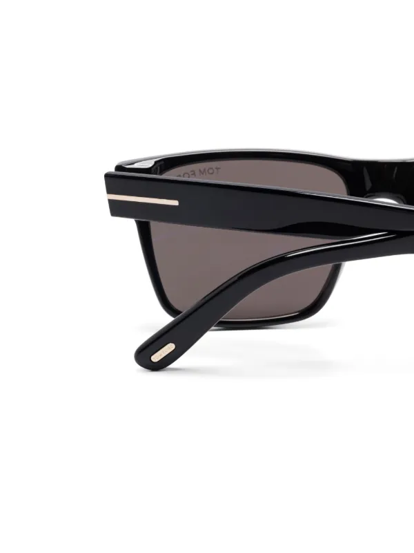 TOM FORD Eyewear 1205 サングラス | ブラック | FARFETCH JP