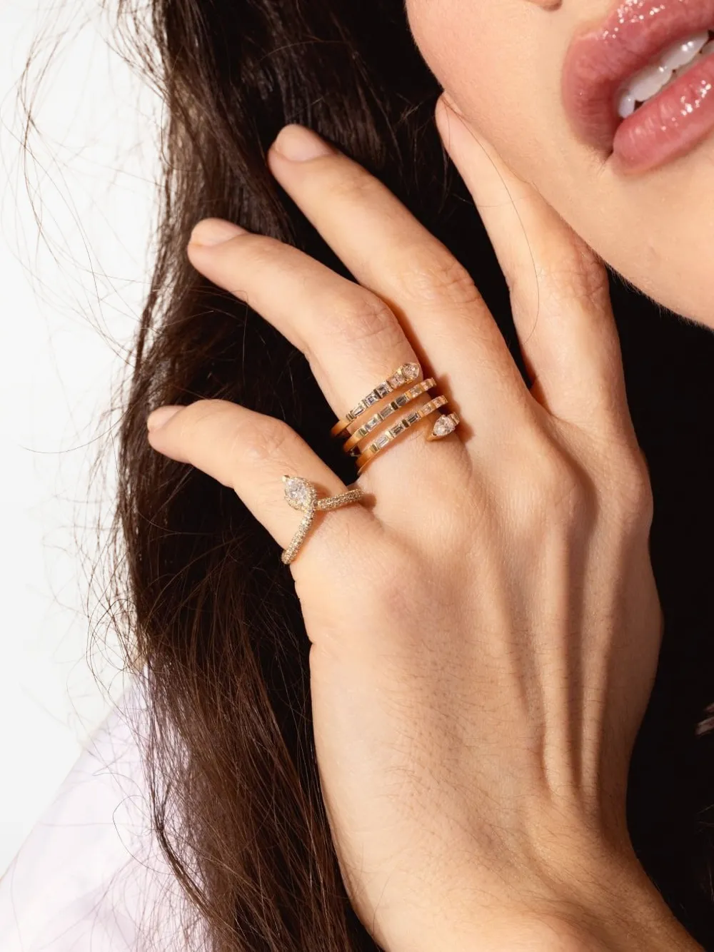 Shay 18k Yellow Gold Spiral Diamond Ring In Gold