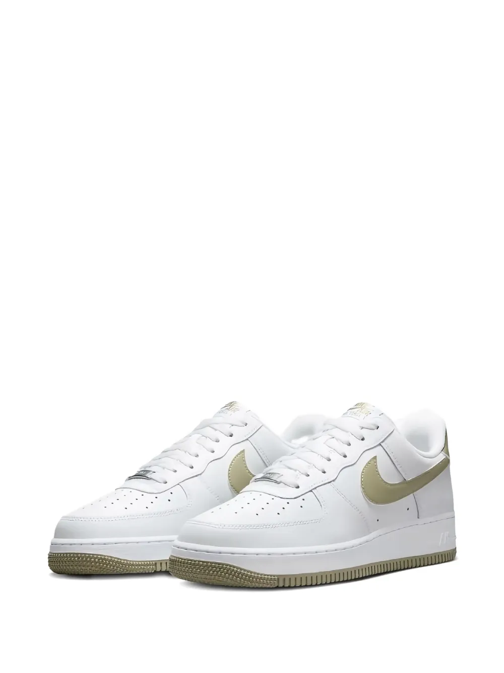 Nike Men's Air Force 1 '07 Casual Shoes In White